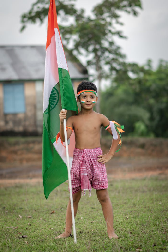 Services boy holding a flag of india 2802368
